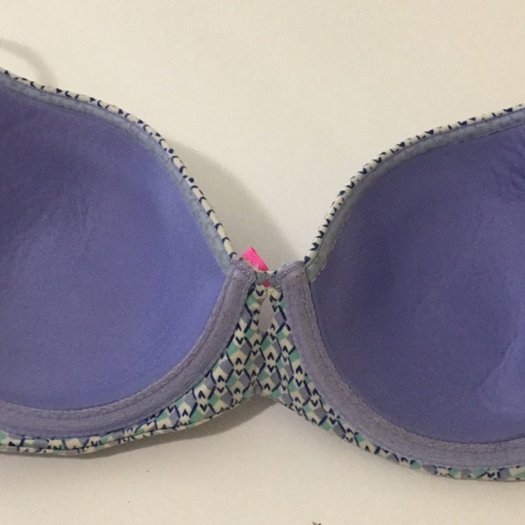 Victoria’s Secret Body by Victoria Lined Demi Bra - Picture 7 of 7